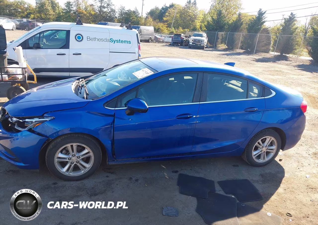 2018 Chevrolet Cruze Lt Auto VIN:1G1BE5SM5J7110549 - 14