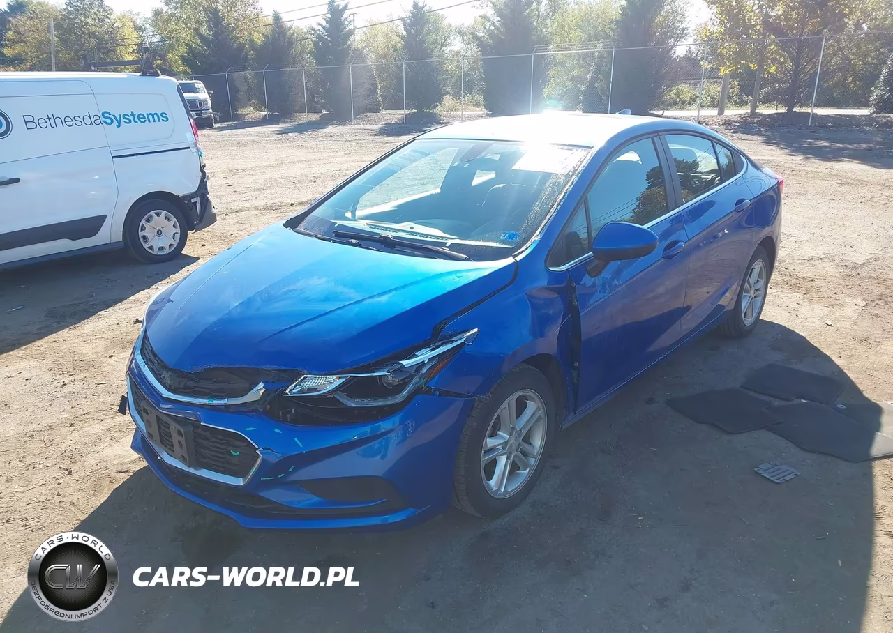 2018 Chevrolet Cruze Lt Auto VIN:1G1BE5SM5J7110549 - 2