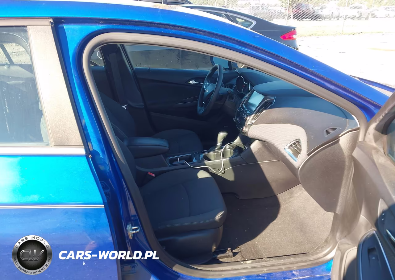 2018 Chevrolet Cruze Lt Auto VIN:1G1BE5SM5J7110549 - 5