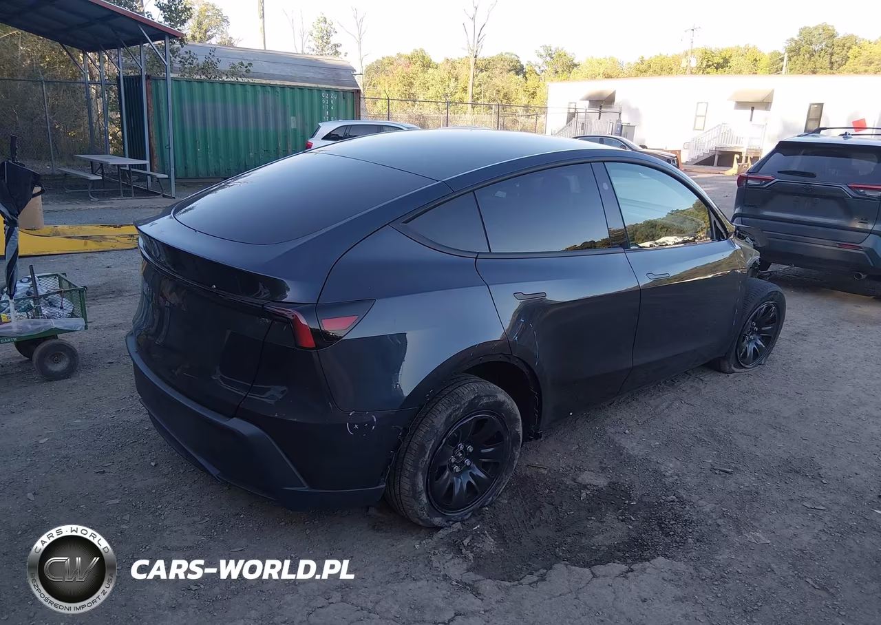 2026 Tesla Model Y Premium Rear-Wheel Drive-Rear-Wheel Drive VIN:7SAYGDED5TA706520 - 4