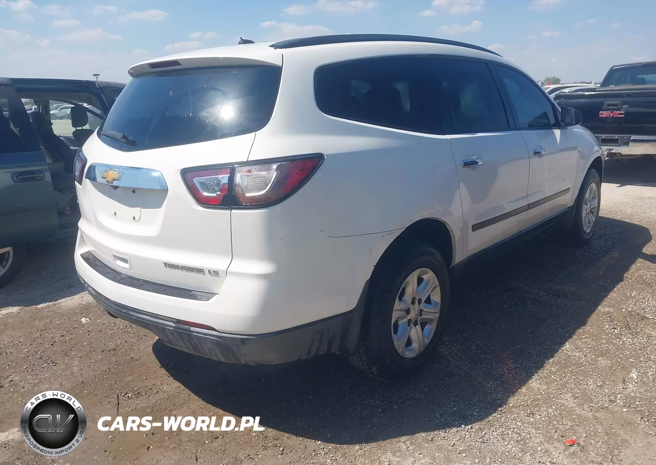 2015 Chevrolet Traverse Ls VIN:1GNKRFKD2FJ158089 - 4