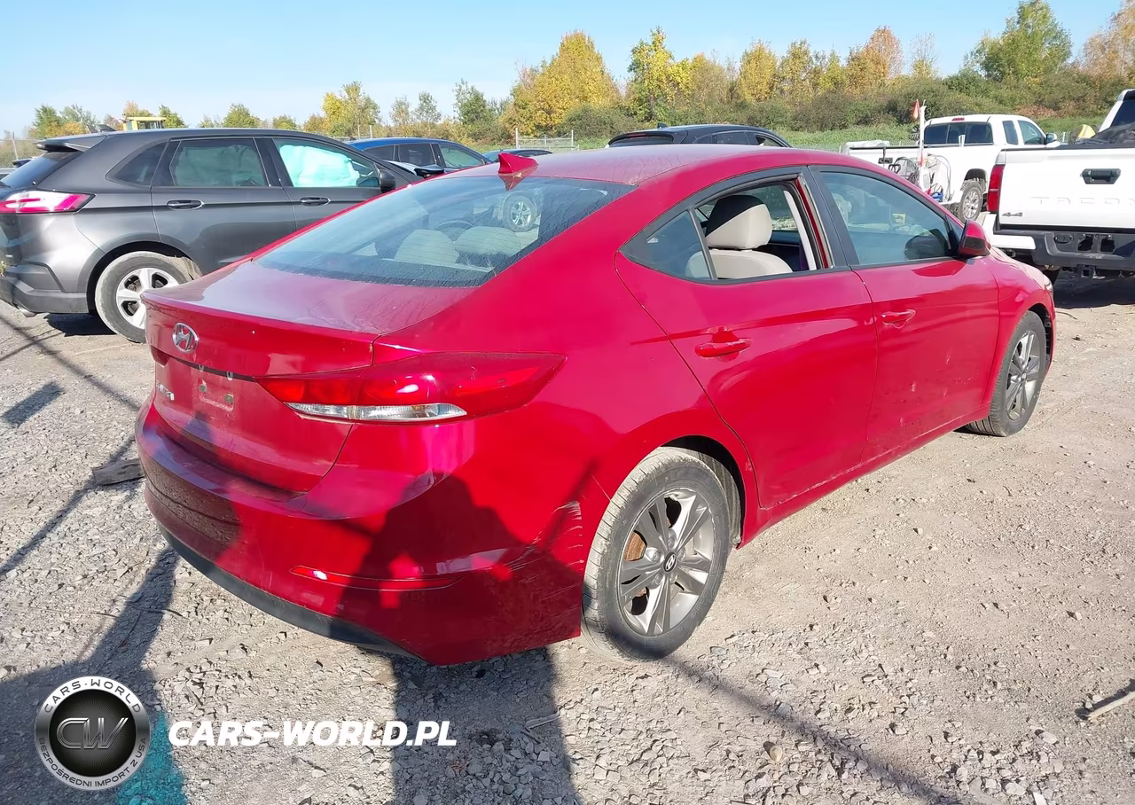 2017 Hyundai Elantra Se VIN:5NPD84LF4HH184987 - 4