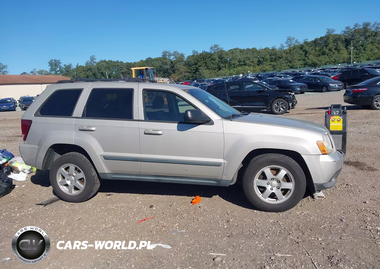 2008 Jeep Grand Cherokee Laredo VIN:1J8GR48KX8C137659 - 13