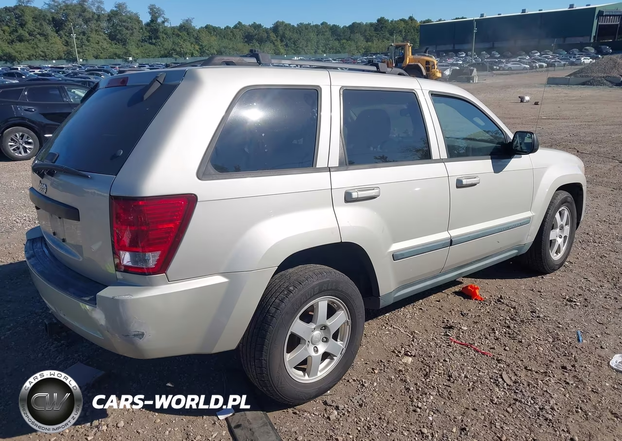 2008 Jeep Grand Cherokee Laredo VIN:1J8GR48KX8C137659 - 4