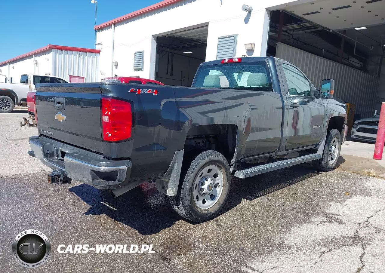 2017 Chevrolet Silverado 3500Hd Wt VIN:1GC3KYCG8HZ329535 - 4