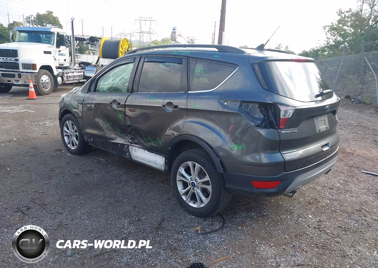 2018 Ford Escape Se VIN:1FMCU0GD6JUD56825 - 3