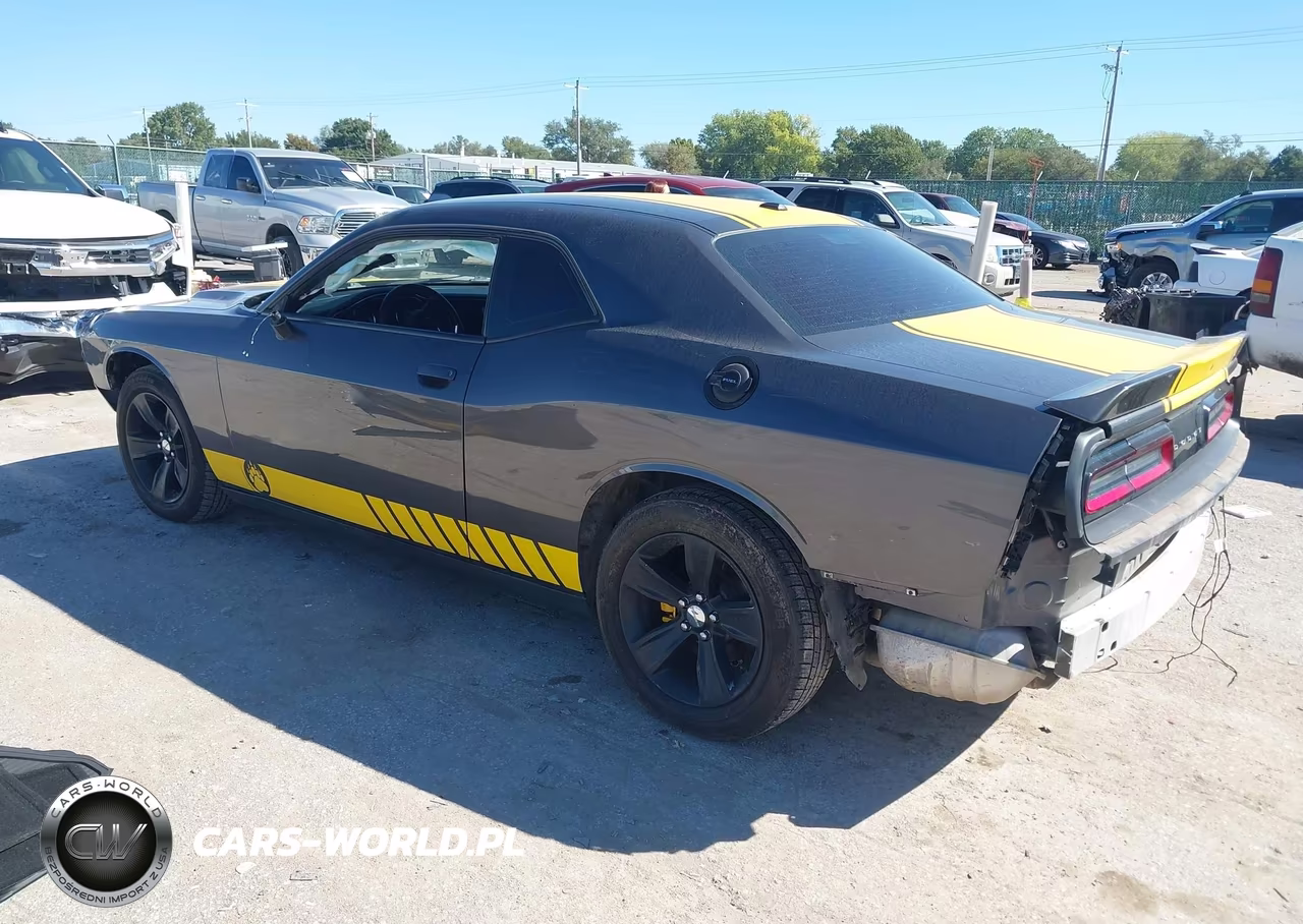 2019 Dodge Challenger Sxt VIN:2C3CDZAG4KH731972 - 3