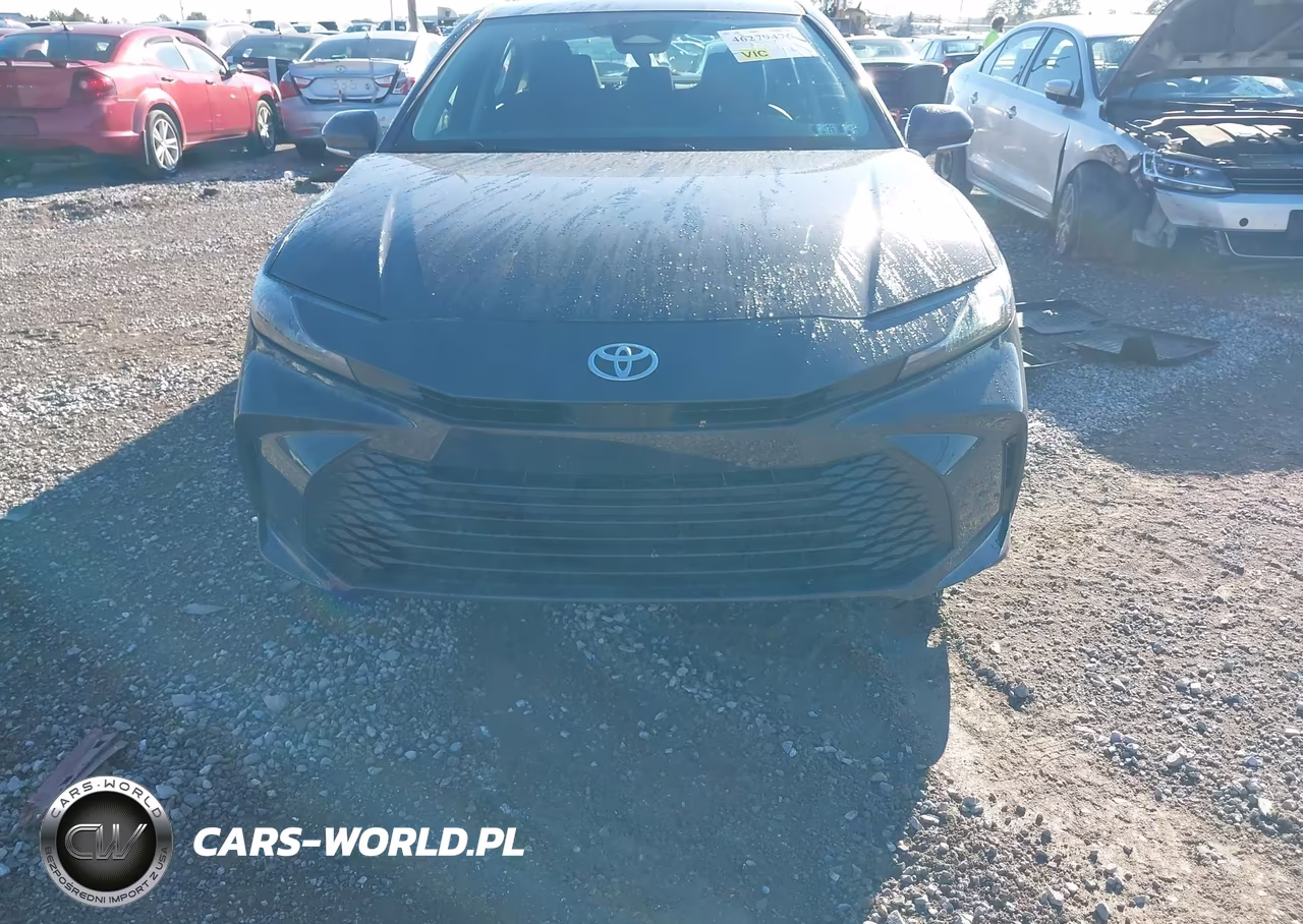 2025 Toyota Camry Le VIN:4T1DBADK6SU033170 - 12