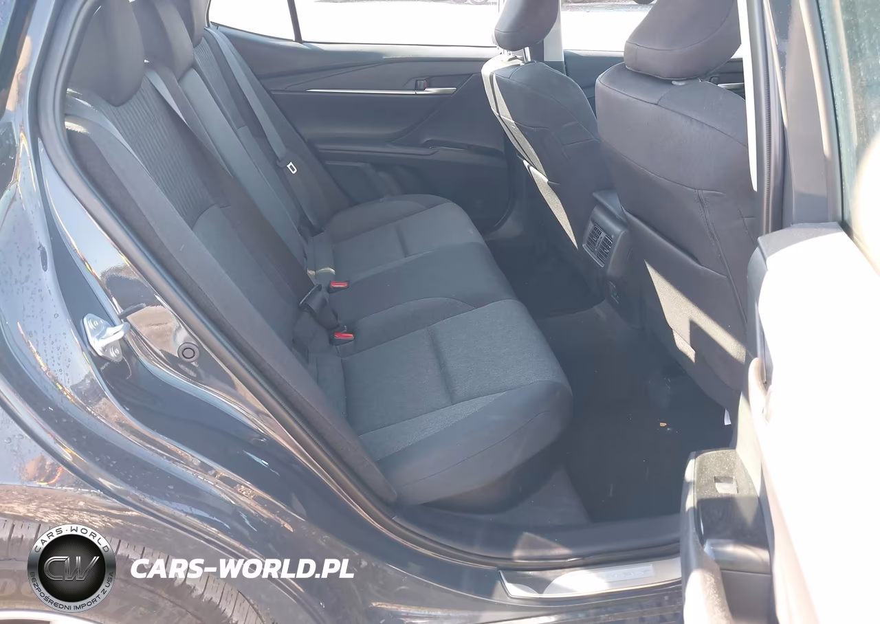 2025 Toyota Camry Le VIN:4T1DBADK6SU033170 - 8