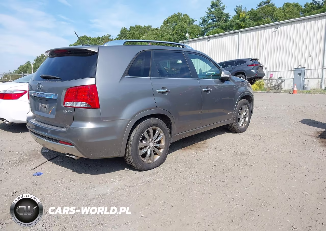 2013 Kia Sorento Sx V6 VIN:5XYKWDA21DG359663 - 4