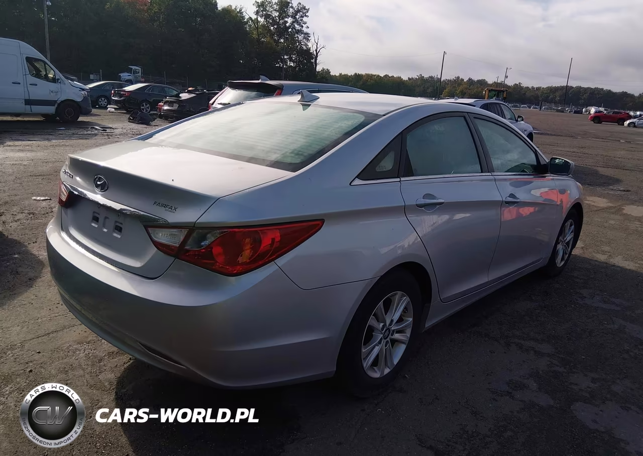 2013 Hyundai Sonata Gls VIN:5NPEB4AC5DH803749 - 4