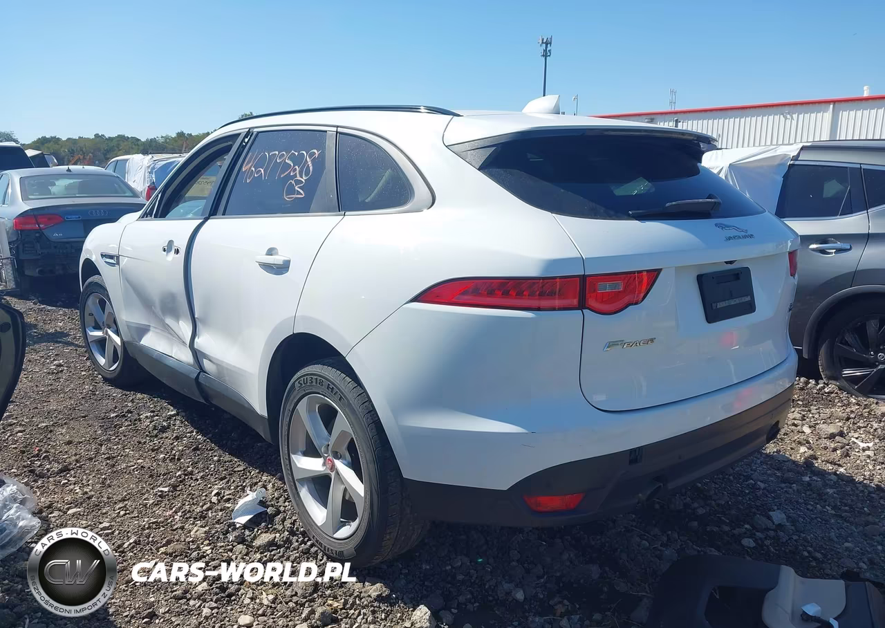 2018 Jaguar F-Pace 25T Premium VIN:SADCJ2FX0JA290119 - 3
