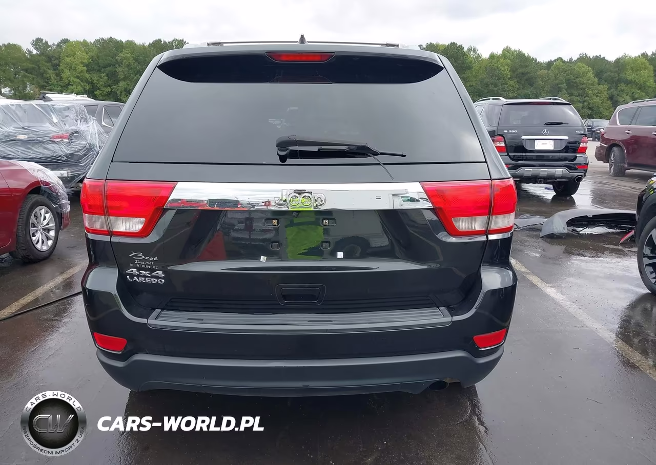 2011 Jeep Grand Cherokee Laredo VIN:1J4RR4GGXBC554665 - 17