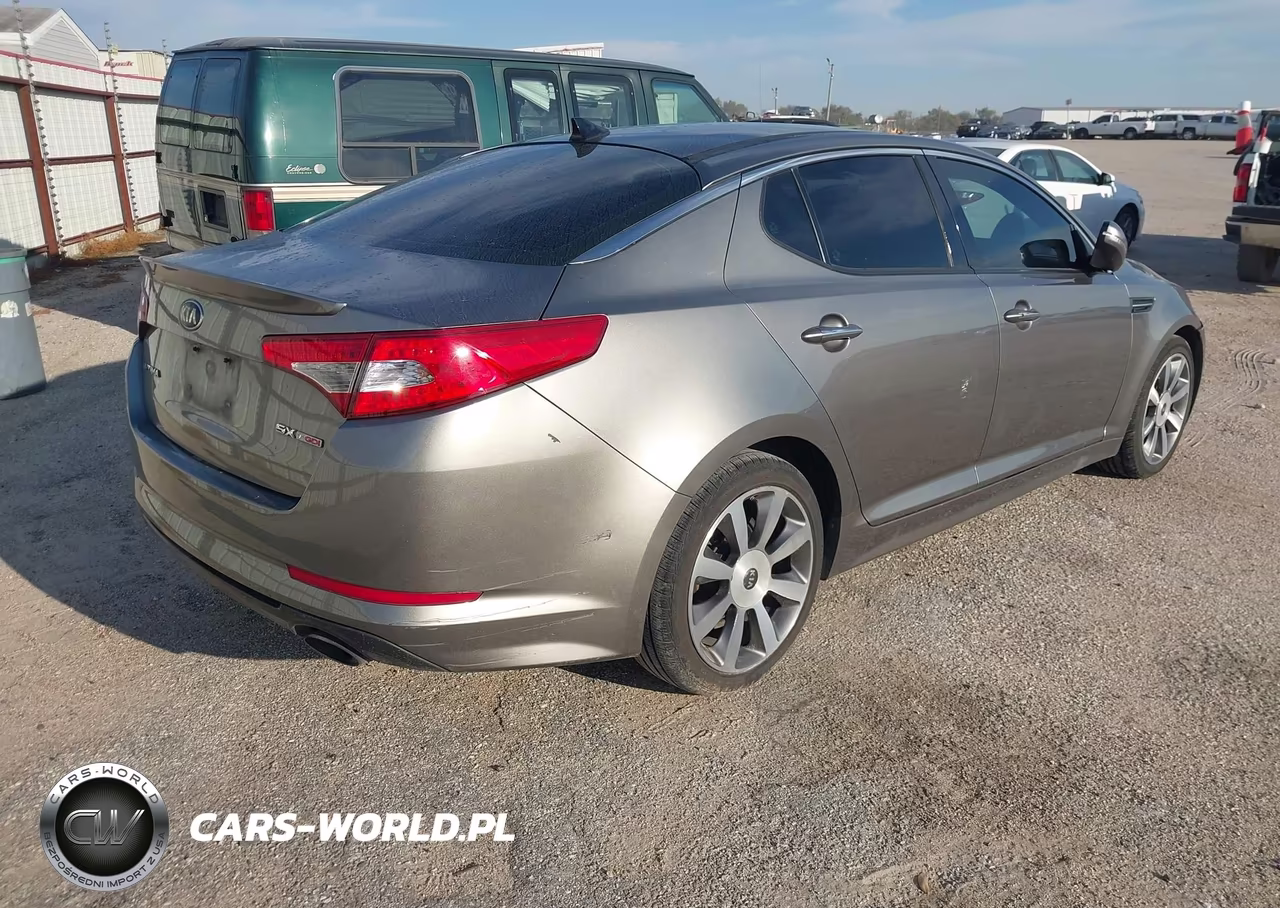 2013 Kia Optima Sx VIN:5XXGR4A65DG154139 - 4