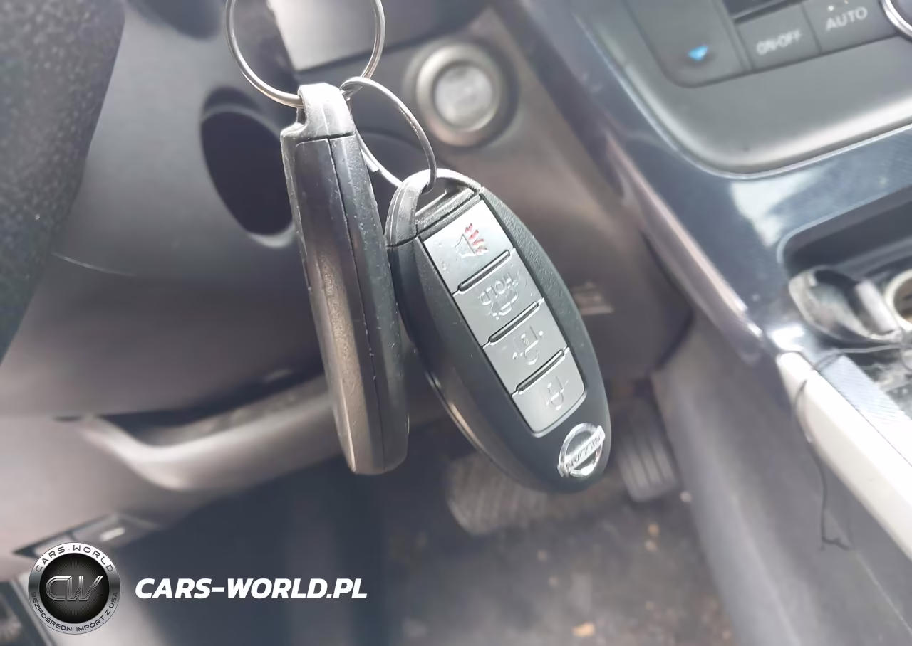 2018 Nissan Sentra Sr VIN:3N1AB7AP4JY252024 - 11