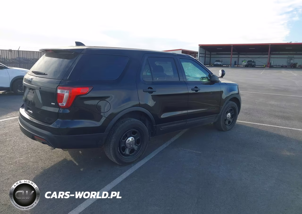 2017 Ford Utility Police Interceptor VIN:1FM5K8AR5HGD92547 - 4