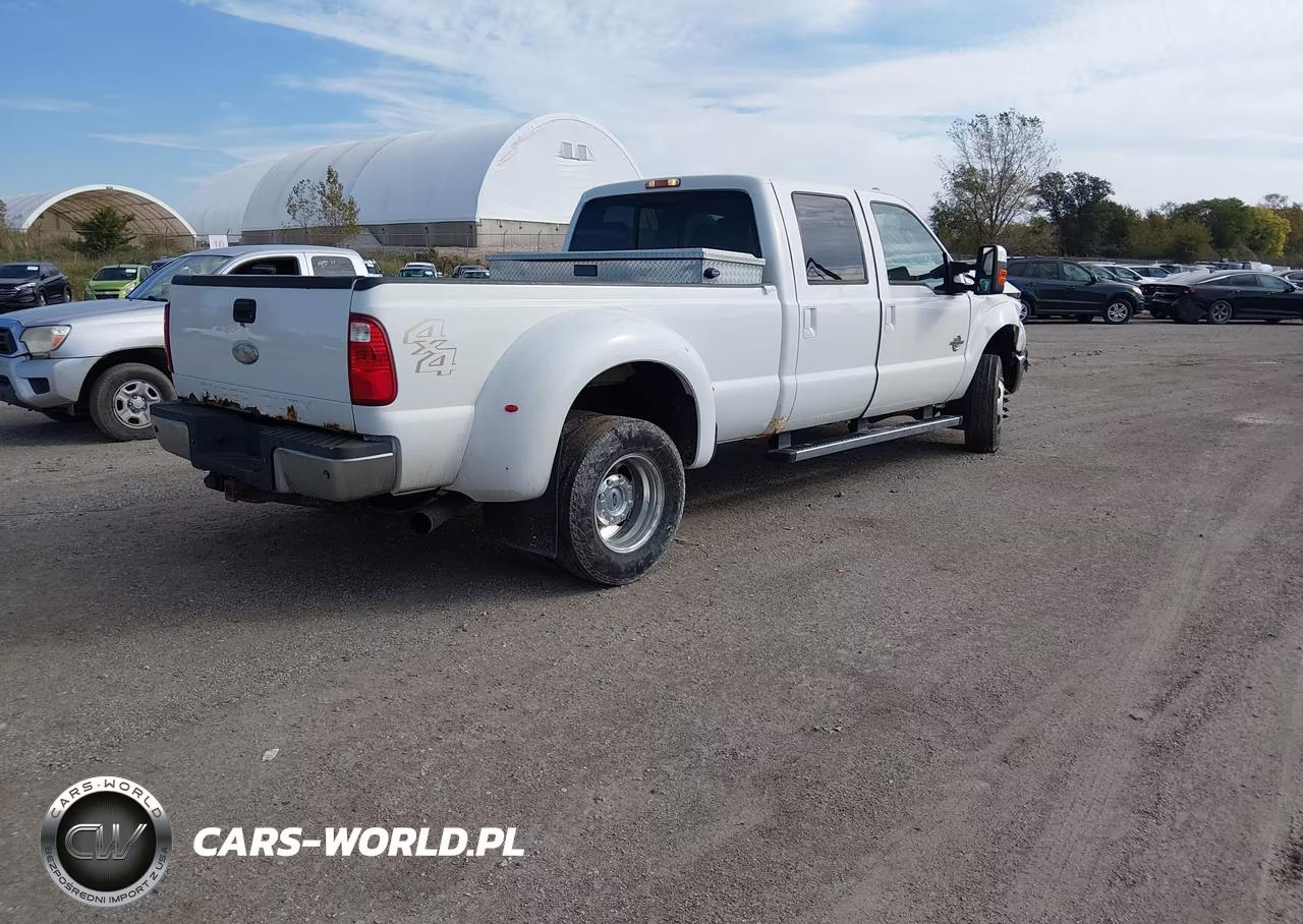2011 Ford F-350 Lariat VIN:1FT8W3DT5BEC57197 - 4