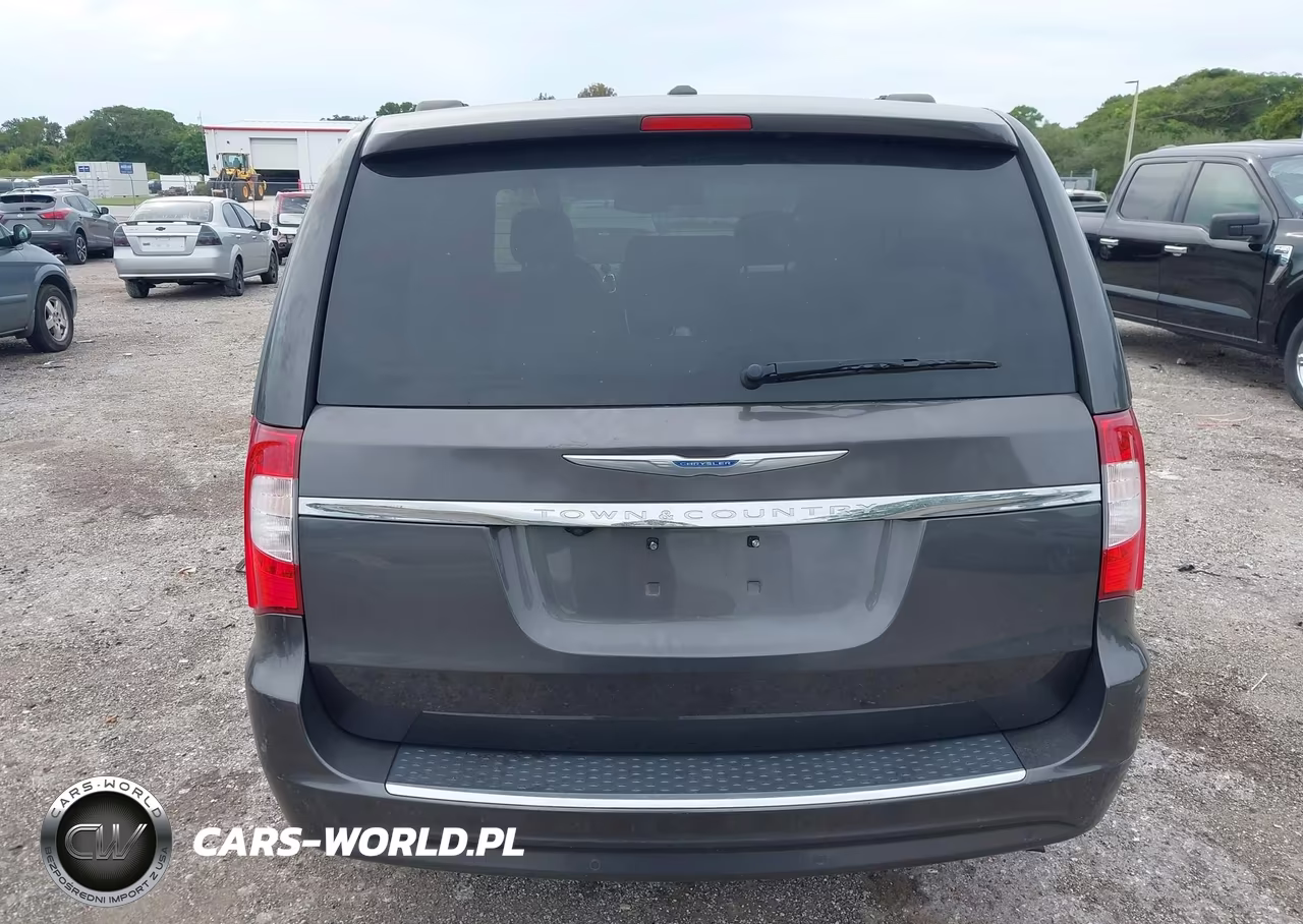 2016 Chrysler Town & Country Touring VIN:2C4RC1BG3GR128442 - 16