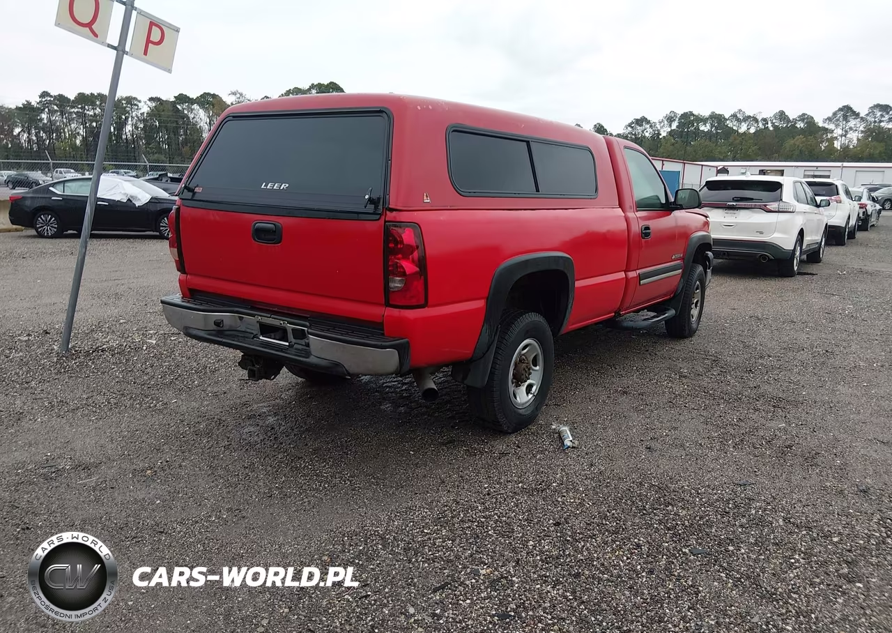 2005 Chevrolet Silverado 2500Hd Ls VIN:1GCHC24U75E277905 - 4