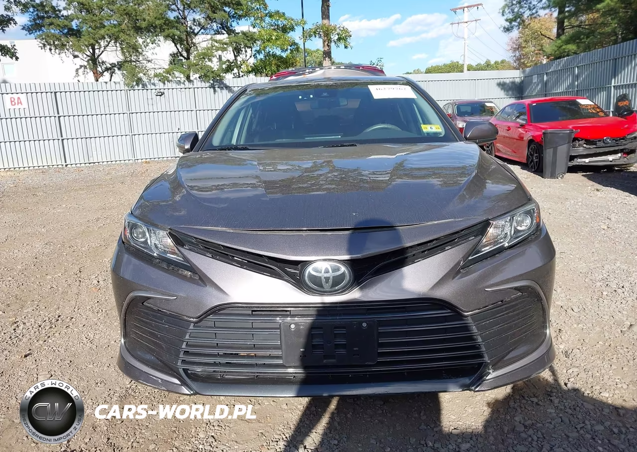 2021 Toyota Camry Le VIN:4T1C11AK7MU583208 - 12