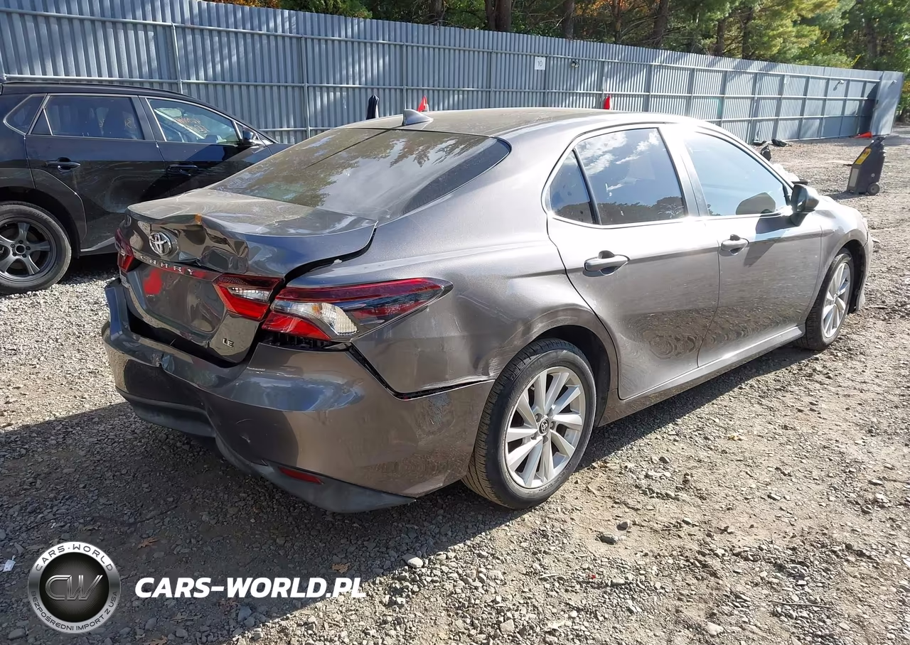 2021 Toyota Camry Le VIN:4T1C11AK7MU583208 - 4