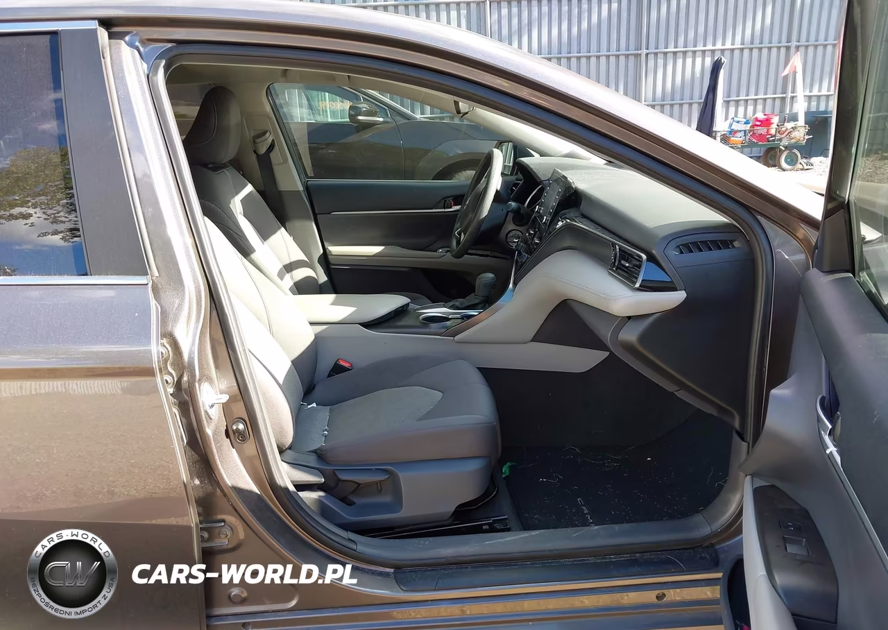 2021 Toyota Camry Le VIN:4T1C11AK7MU583208 - 5