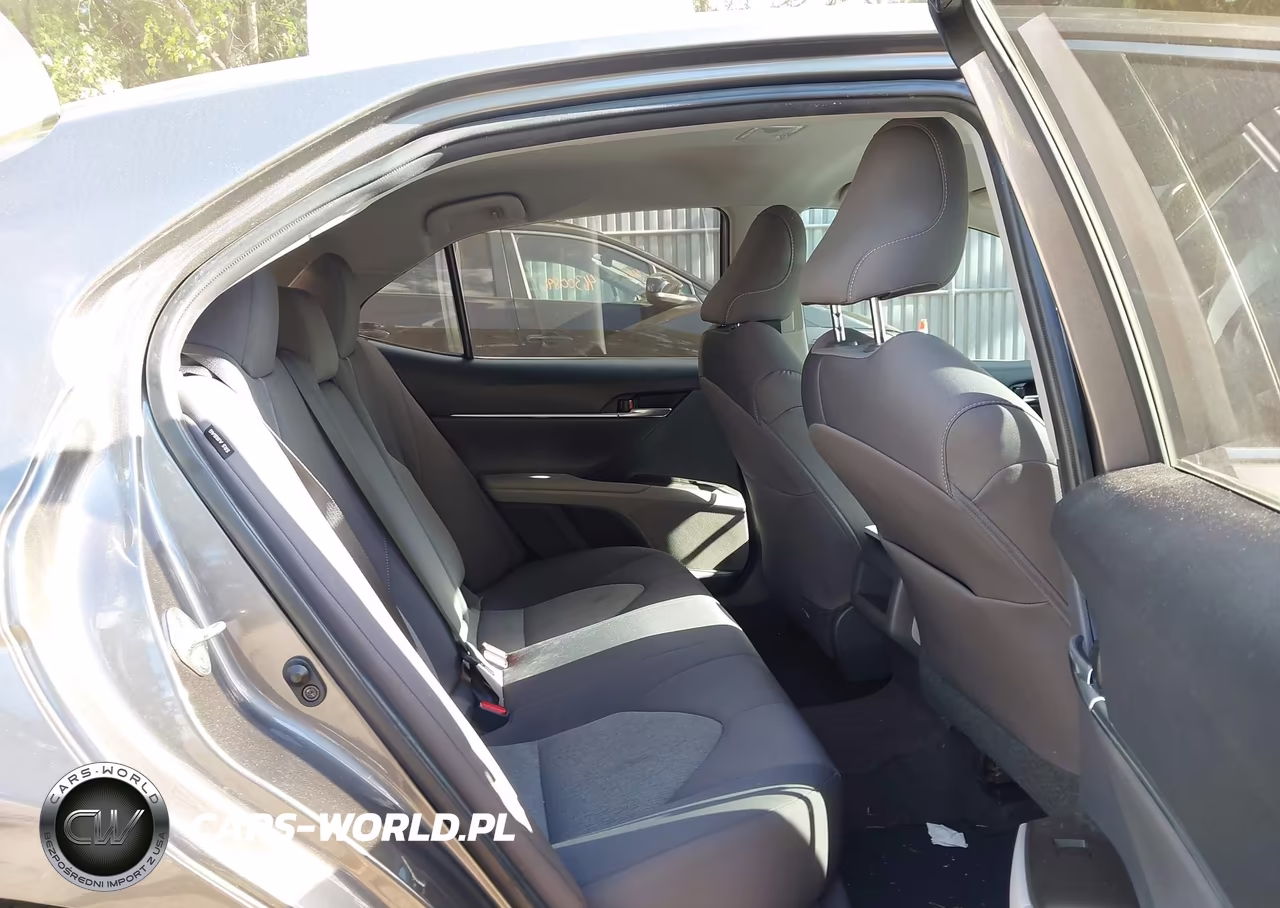 2021 Toyota Camry Le VIN:4T1C11AK7MU583208 - 8