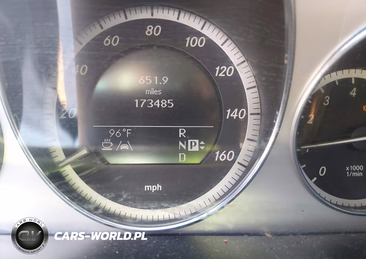 2010 Mercedes-Benz E 550 VIN:WDDHF7CB1AA061396 - 7