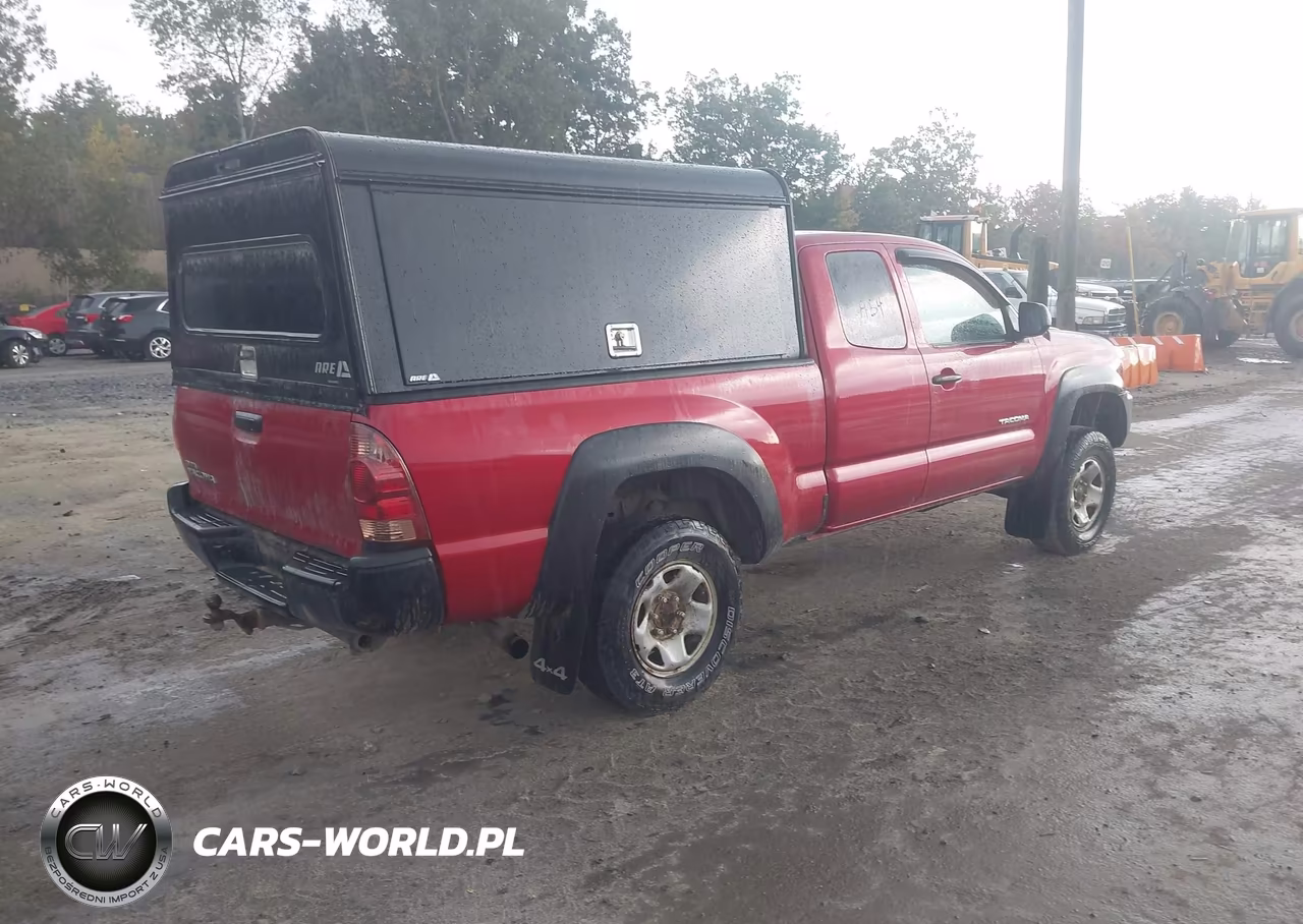 2015 Toyota Tacoma Access Cab VIN:5TFUX4ENXFX031362 - 4