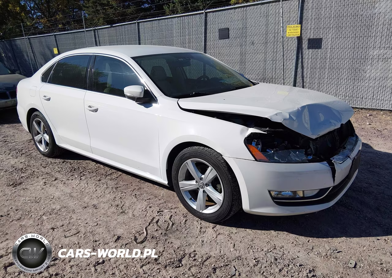 2015 Volkswagen Passat 1.8T Limited Edition VIN:1VWAT7A32FC081973 - 1