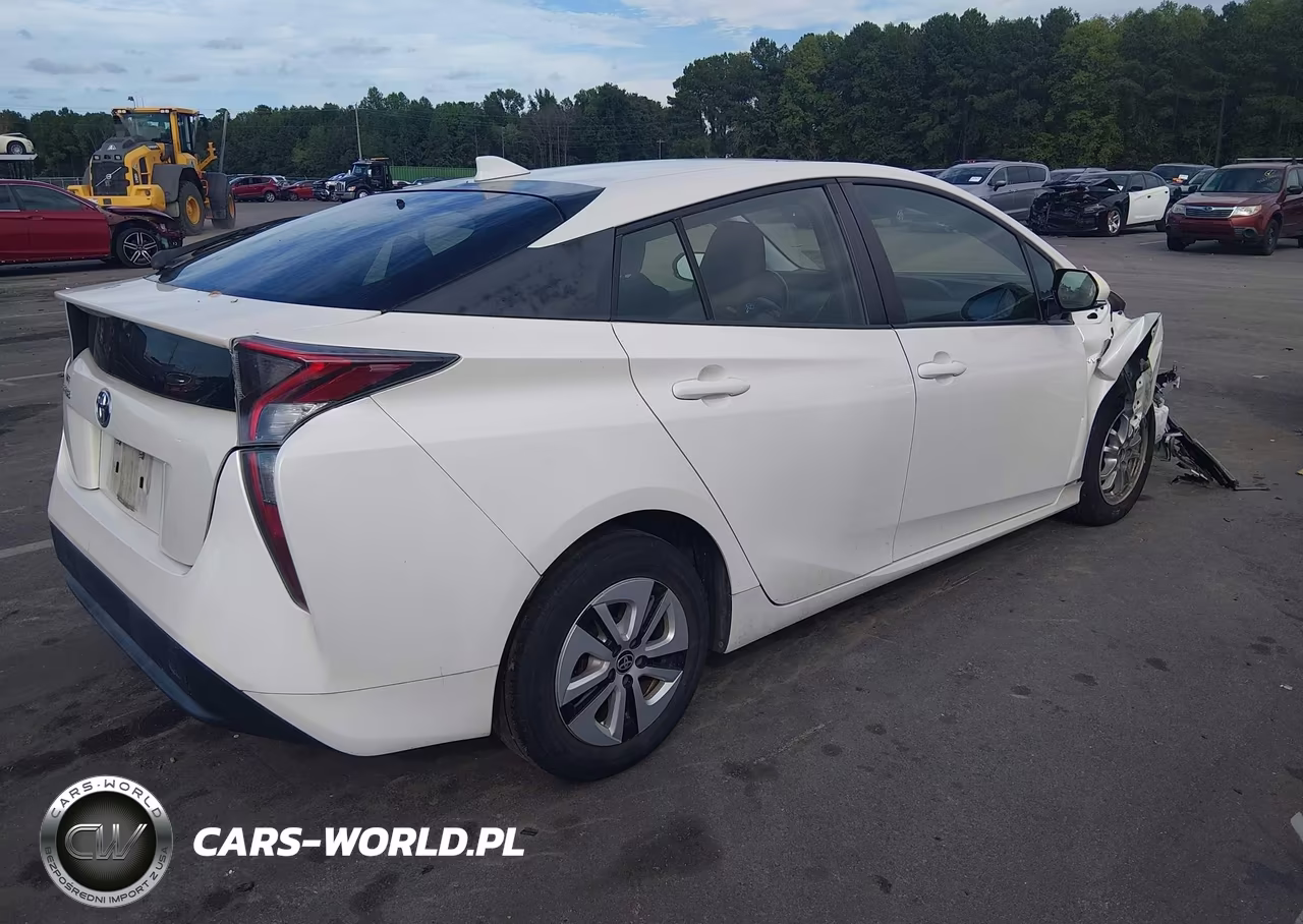 2016 Toyota Prius Three VIN:JTDKARFU8G3017271 - 4