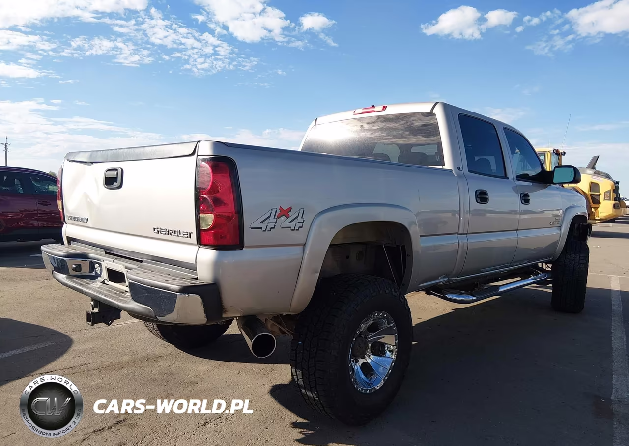 2005 Chevrolet Silverado 2500Hd Ls VIN:1GCHK23215F945405 - 4
