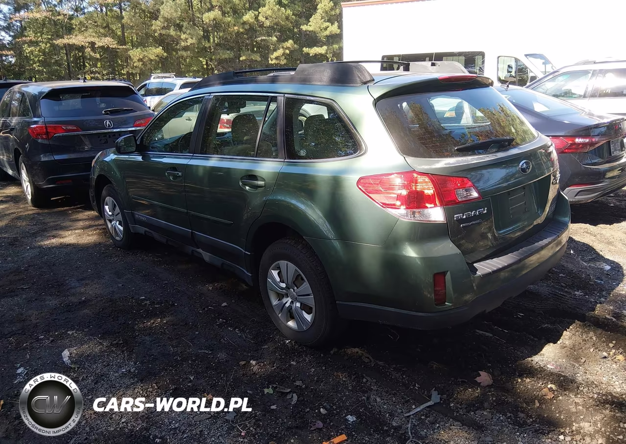 2013 Subaru Outback 2.5I VIN:4S4BRCACXD3248040 - 3