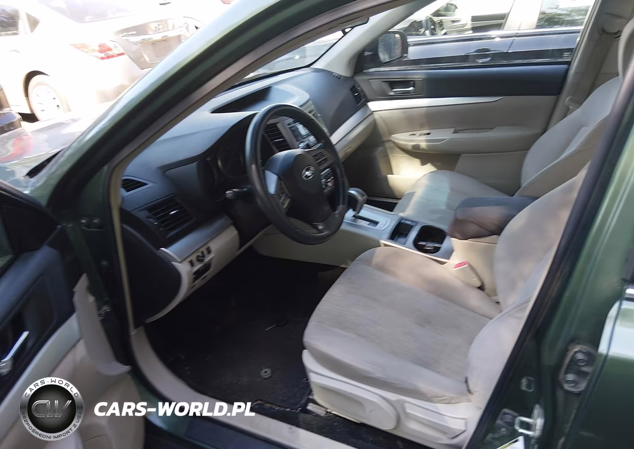 2013 Subaru Outback 2.5I VIN:4S4BRCACXD3248040 - 5