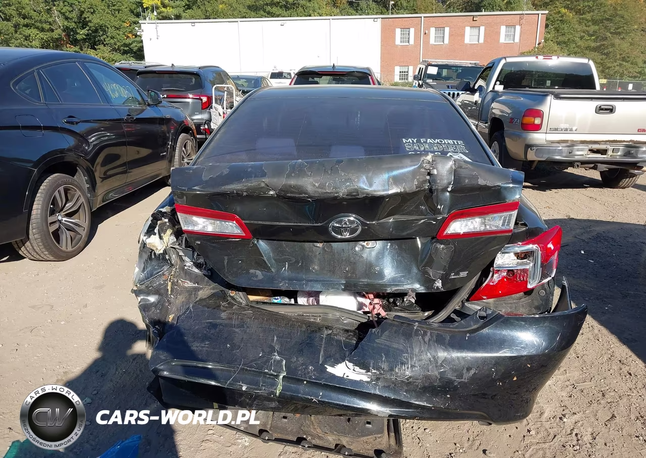 2014 Toyota Camry Le VIN:4T4BF1FK0ER382604 - 16