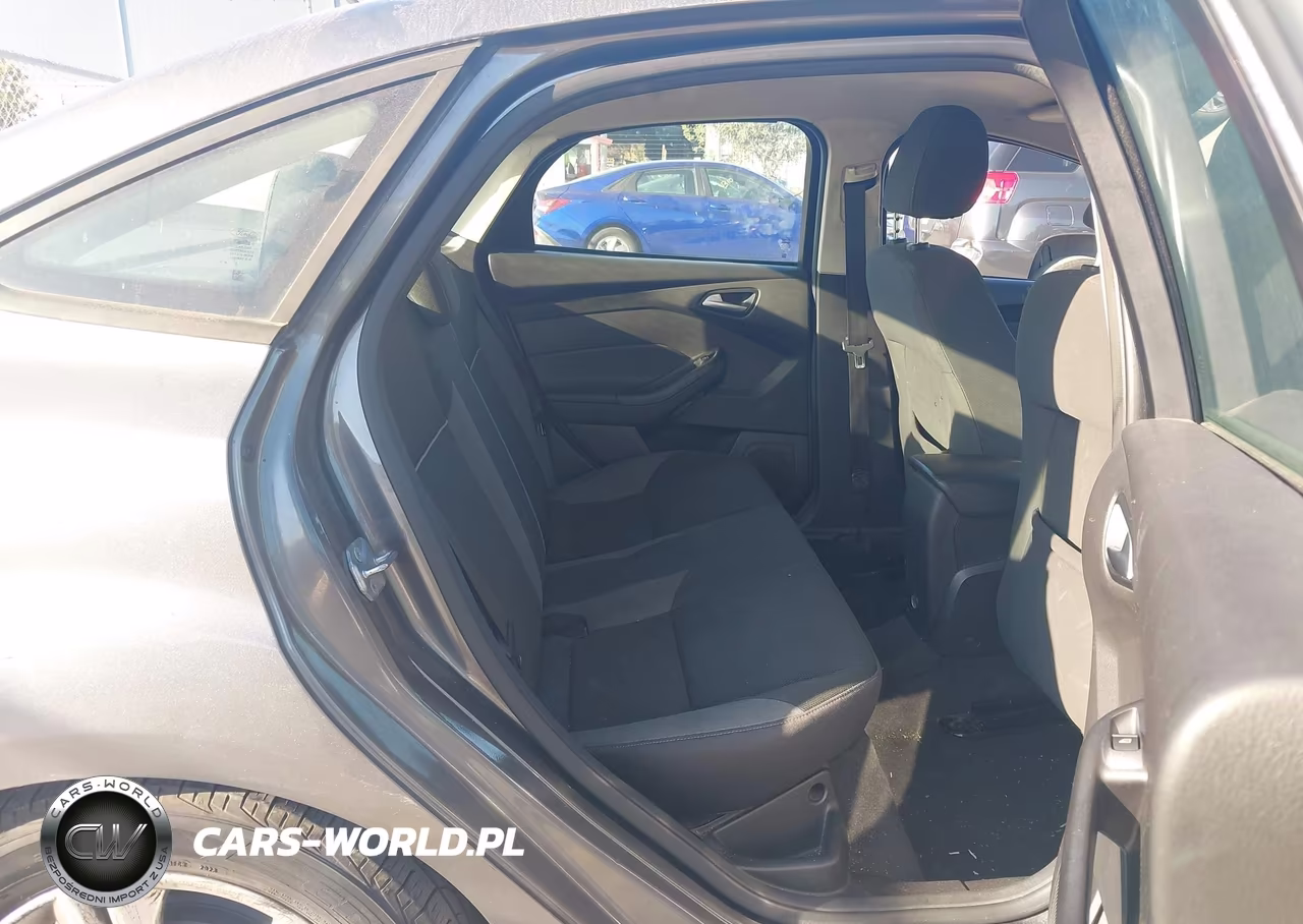 2014 Ford Focus Se VIN:1FADP3F23EL199502 - 8