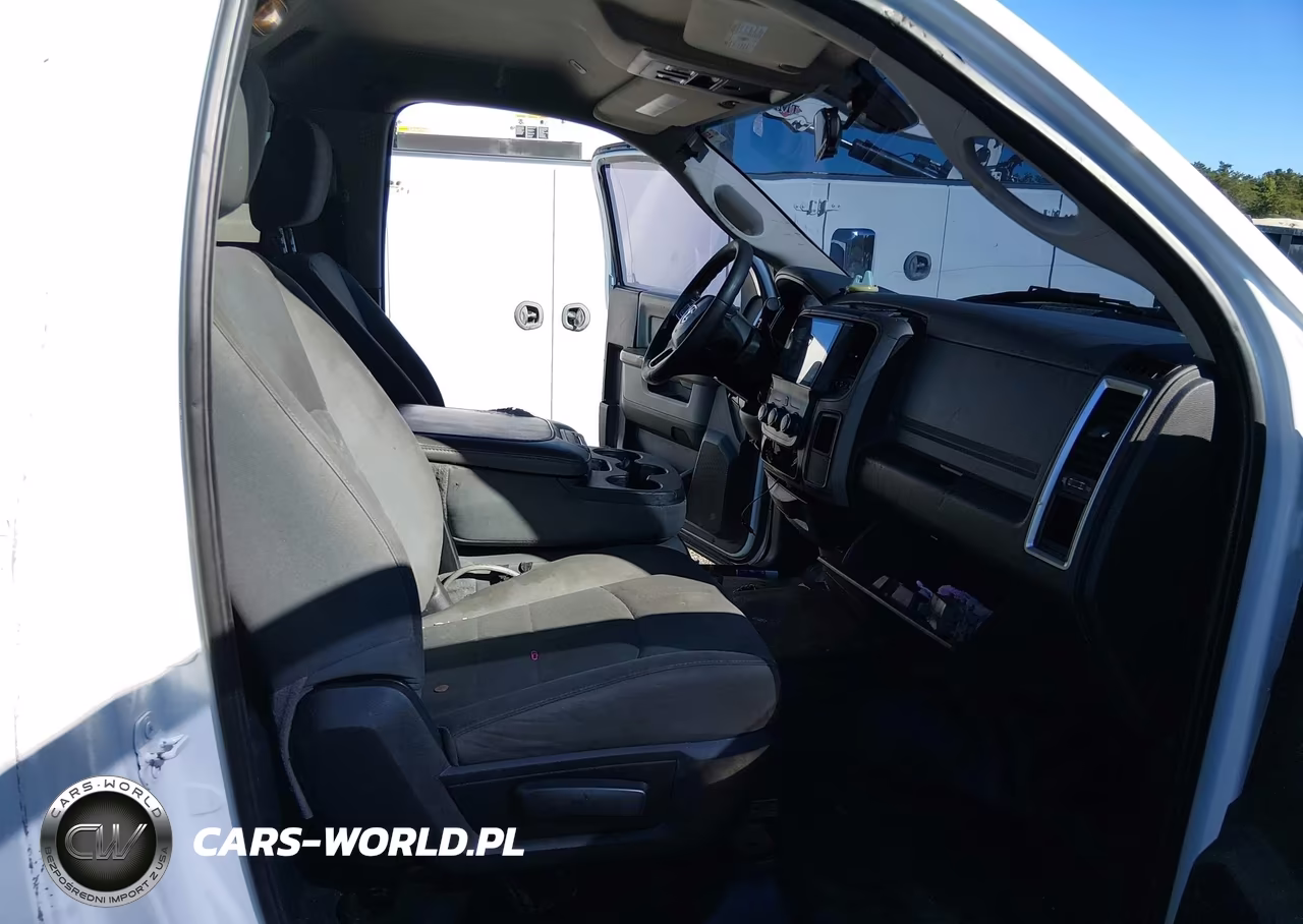 2017 Ram 4500 Chassis Tradesman-Slt VIN:3C7WRKAL4HG579976 - 7