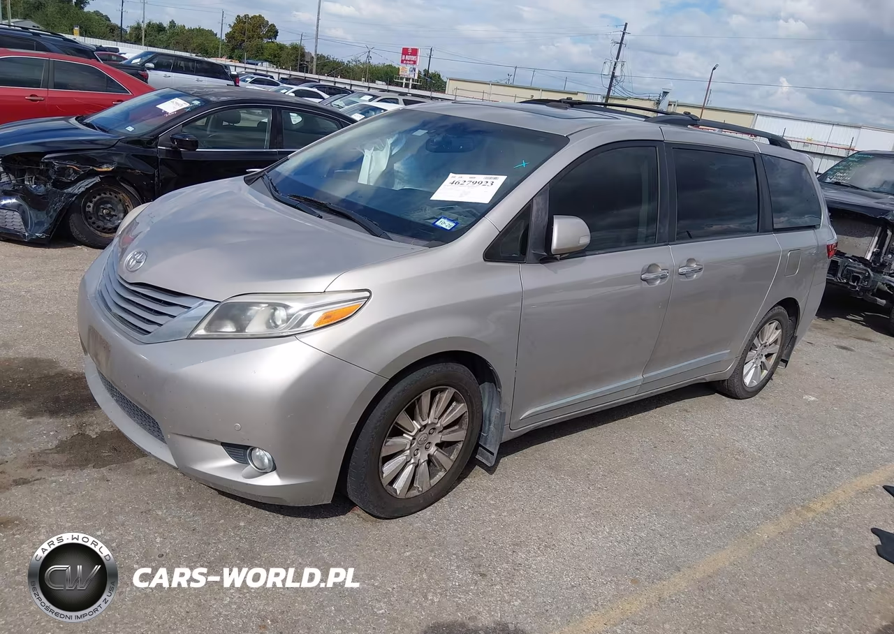 2017 Toyota Sienna Limited Premium 7 Passenger VIN:5TDYZ3DC8HS834945 - 11