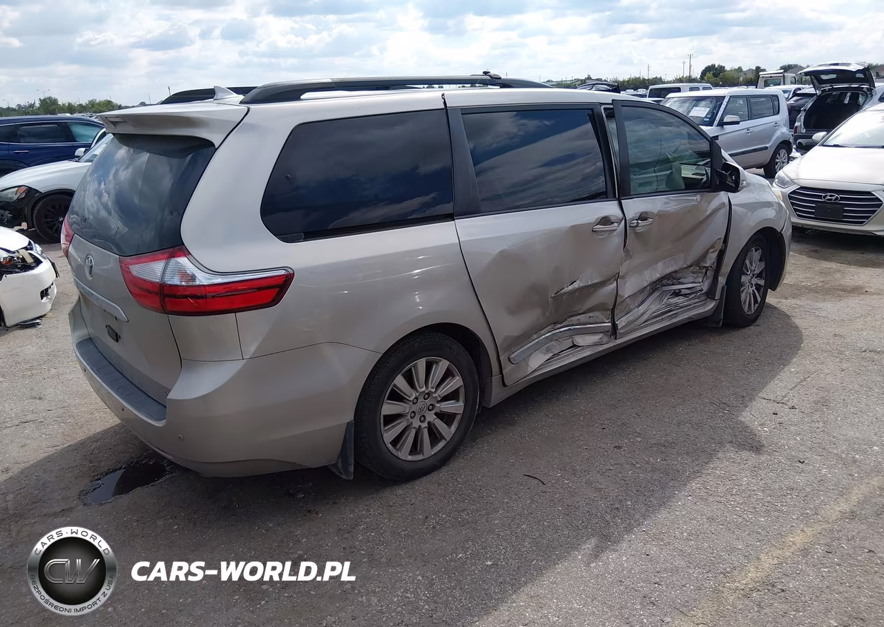 2017 Toyota Sienna Limited Premium 7 Passenger VIN:5TDYZ3DC8HS834945 - 4