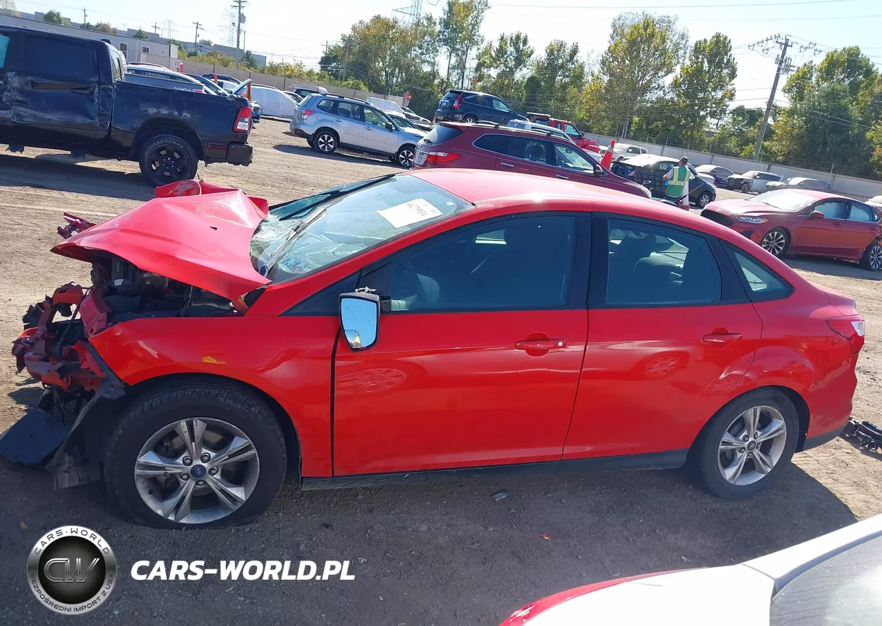 2014 Ford Focus Se VIN:1FADP3F22EL102435 - 15