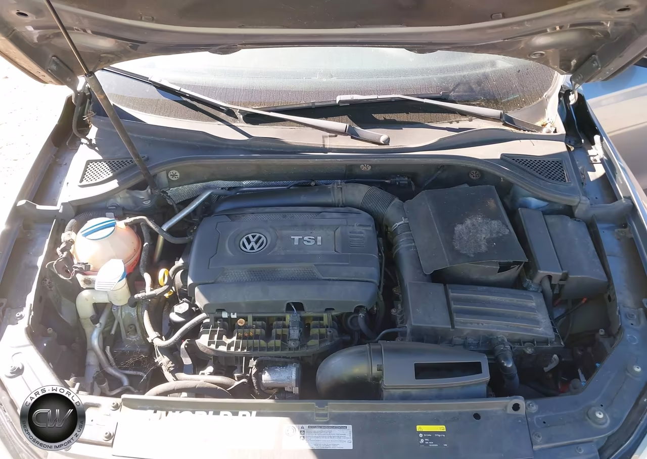2015 Volkswagen Passat 1.8T Limited Edition VIN:1VWAT7A37FC105412 - 10