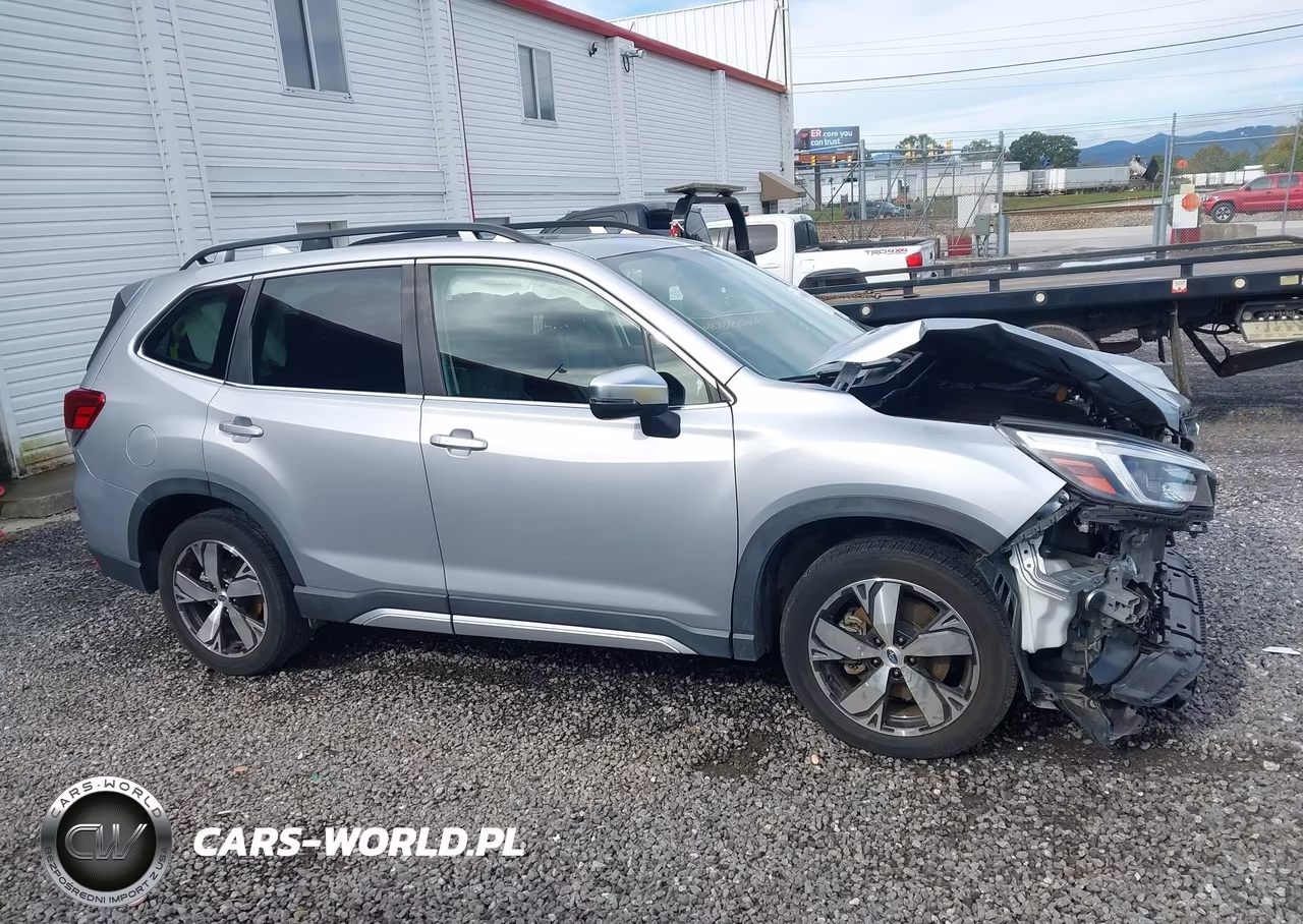 2021 Subaru Forester Touring VIN:JF2SKAXC1MH480194 - 13