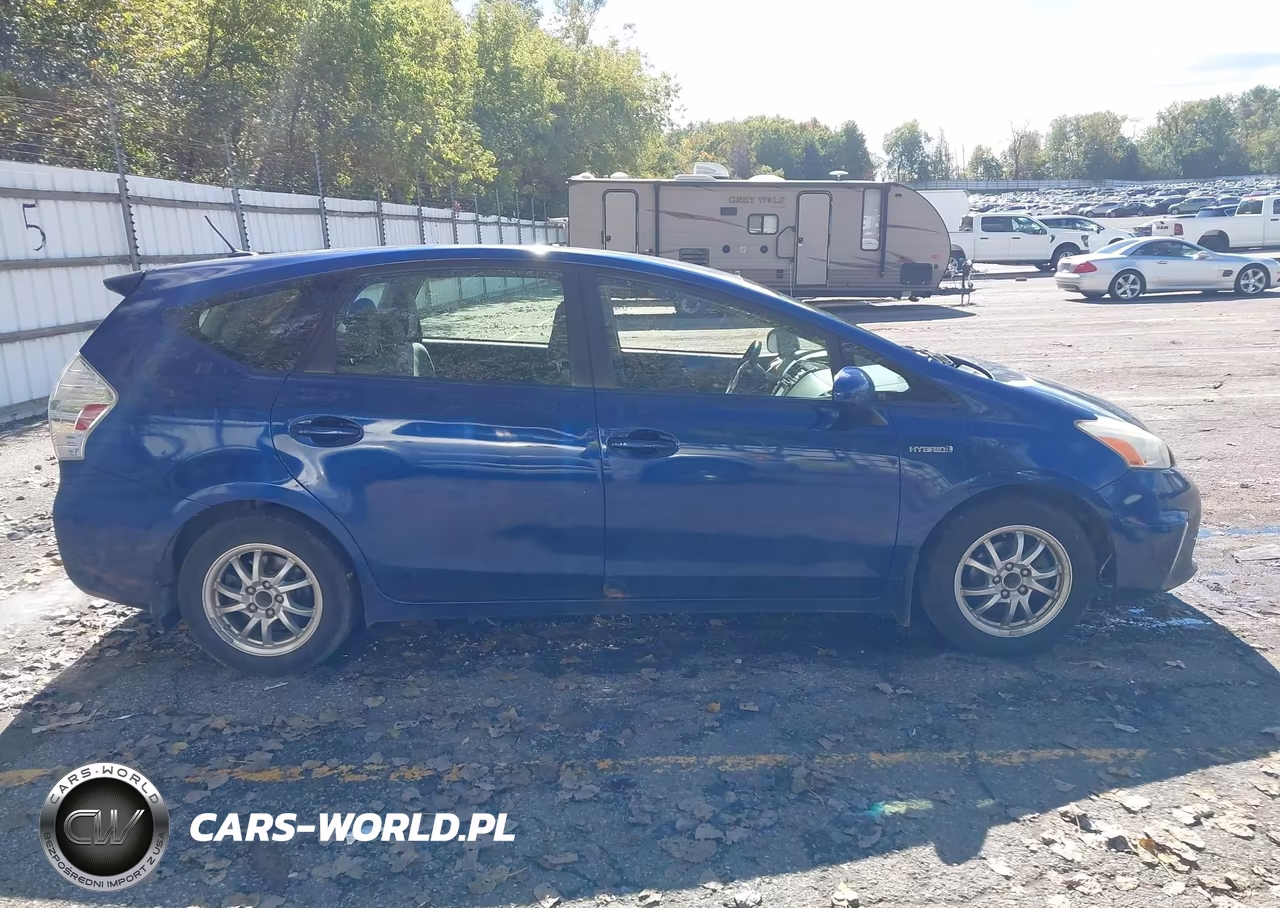 2012 Toyota Prius V Three VIN:JTDZN3EU1C3080577 - 13