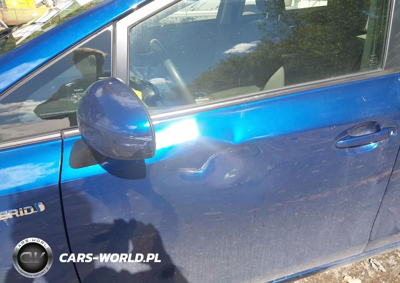 2012 Toyota Prius V Three VIN:JTDZN3EU1C3080577 - 6