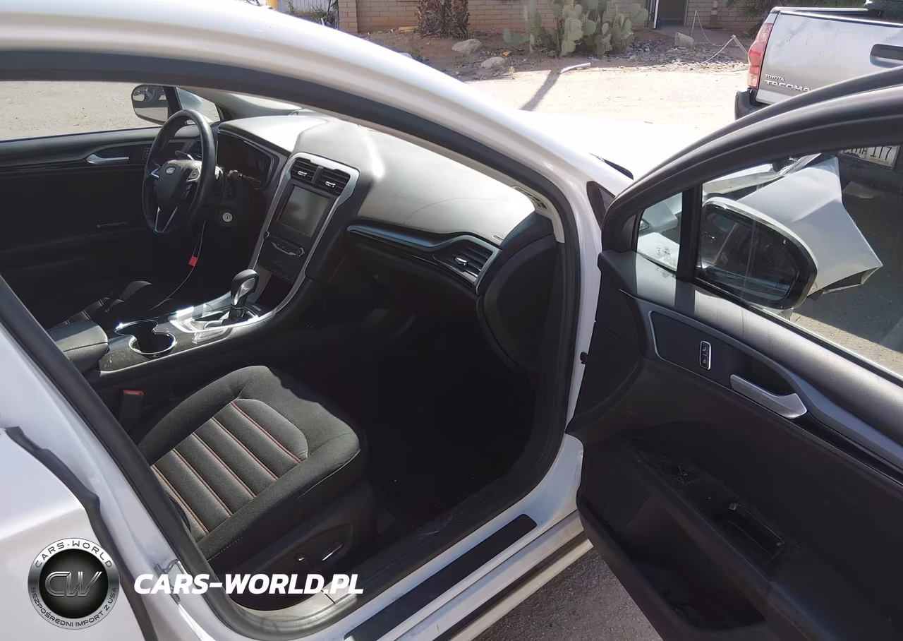 2015 Ford Fusion Se VIN:3FA6P0H91FR295049 - 5
