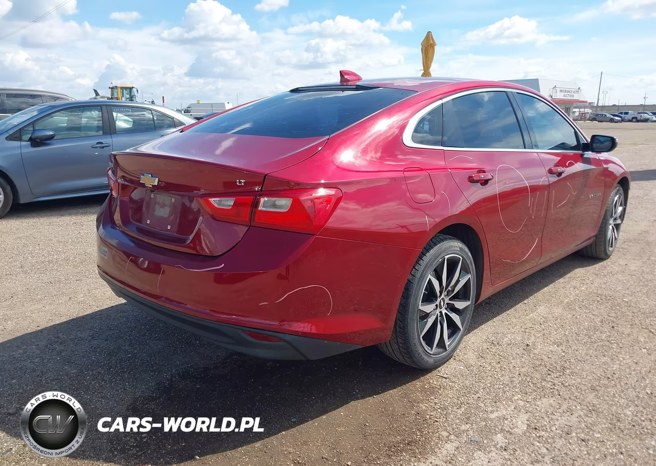 2018 Chevrolet Malibu Lt VIN:1G1ZD5ST5JF269943 - 4