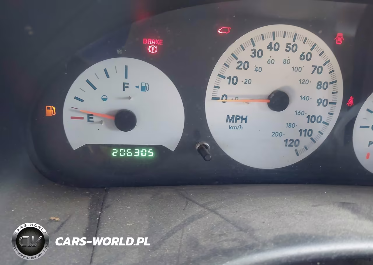 2006 Chrysler Town & Country VIN:1A4GP45R46B538555 - 15