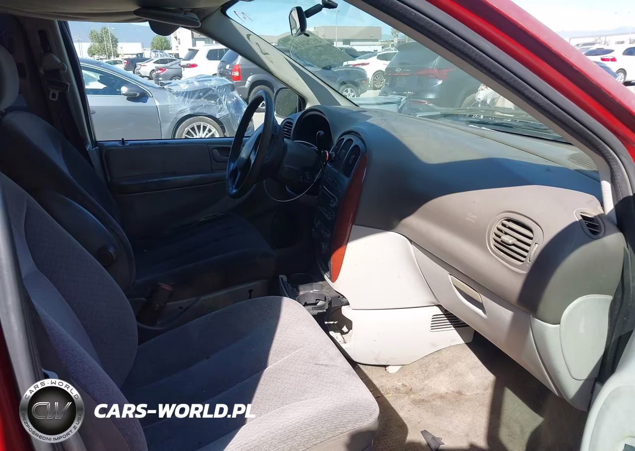 2006 Chrysler Town & Country VIN:1A4GP45R46B538555 - 5