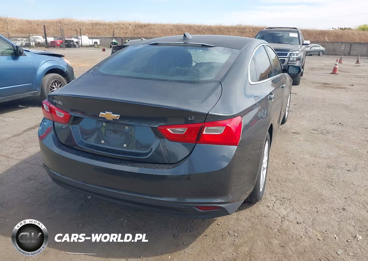 2017 Chevrolet Malibu 1Lt VIN:1G1ZE5ST7HF137905 - 4