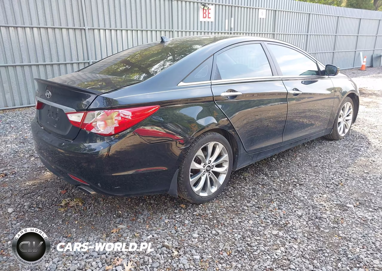2012 Hyundai Sonata Se VIN:5NPEC4AC1CH477444 - 4